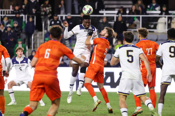 她对社会的 她对社会的